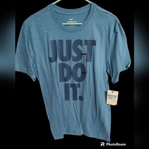 Nike T-Shirt